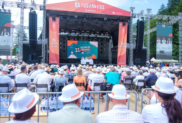 Mesterlövészek vigyáztak Orbán Viktorra Tusványoson