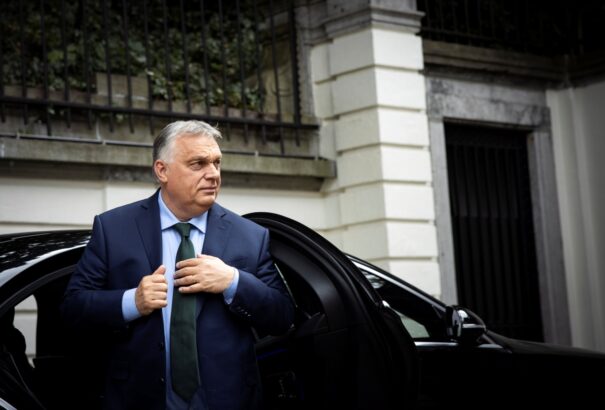 A NATO-csúcs előestéjén csaptak össze Brüsszel vezetésével a háború és Orbán Viktor vezetésével a béke erői