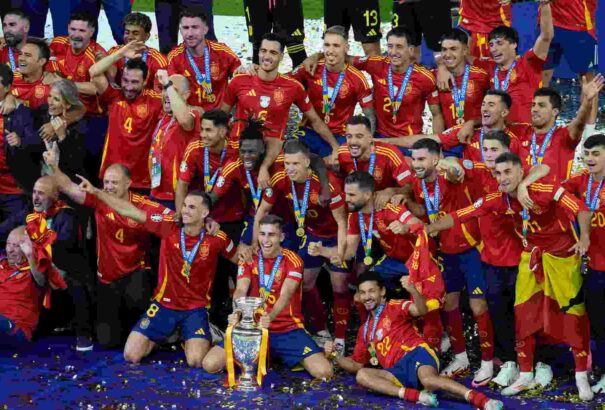 Foci-Eb: Itt az UEFA álomcsapata, hat spanyol is van benne