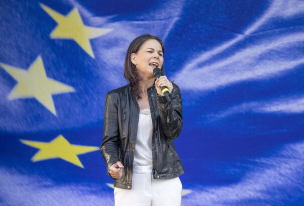 Magyarország technikai okokkal indokolja Szijjártó Baerbockkal való találkozójának lemondását