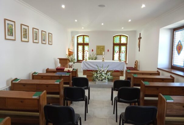 A komáromi AGEL kórházban üzembe helyezték a Fatimai Boldogasszony kápolnát