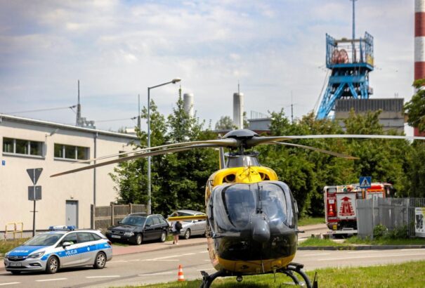 Lengyelország: Élve találták meg az eltűnt bányászt, több mint két nappal a földrengés után