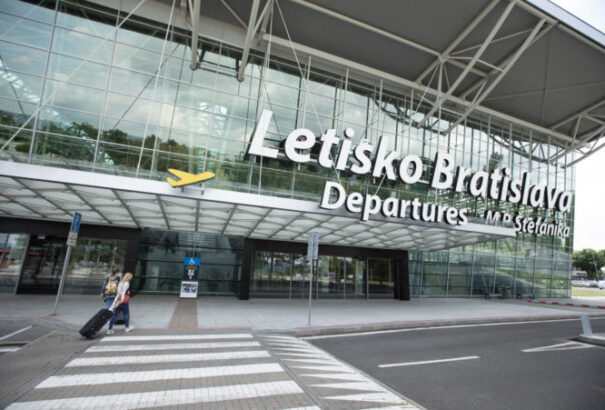 Késhetnek az Antalyába induló és onnan érkező járatok. Zsúfoltak és leterheltek a repülőterek