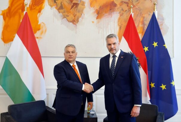 Az osztrák kancellár elítélte Orbán Viktor uniós bojkottját