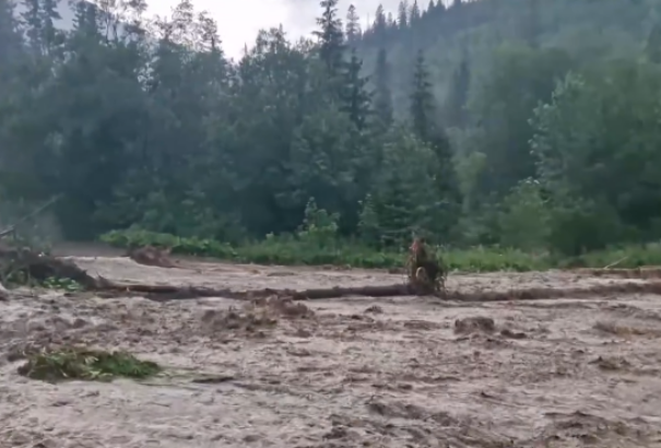 Sárlavina zúdult le a Tátrában, a turisták a helyszínen meghaltak