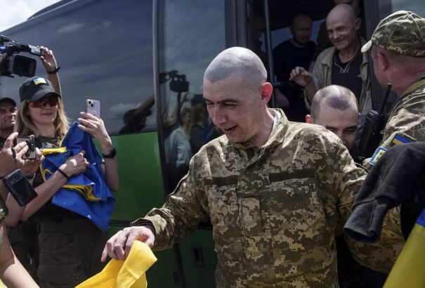 Fogolycserét hajtott végre Ukrajna és Oroszország