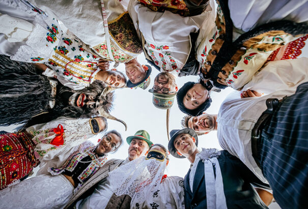 Dr. Hollósy Tamás: Magyar anyanyelvünk – szellemi örökségünk