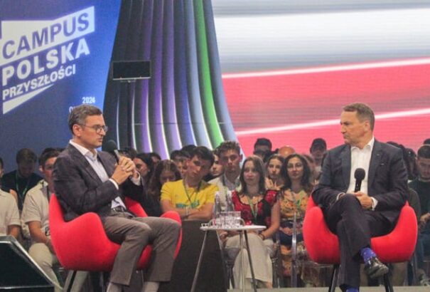 Óriási botrányt robbantott ki az ukrán külügyminiszter: lengyel vajdaságokat nevezett ukrán területnek