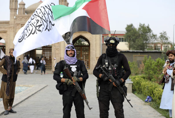 Teherán lezárta a légterét, de Izrael szerint előbb a Hezbollah készül nagy támadásra