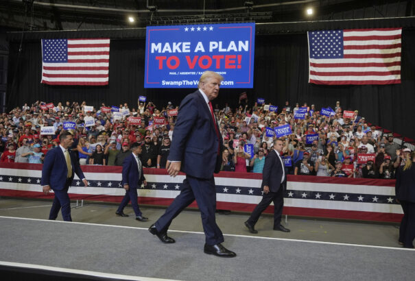 Irán vélhetően feltörte Donald Trump kampánystábjának belső levelezését