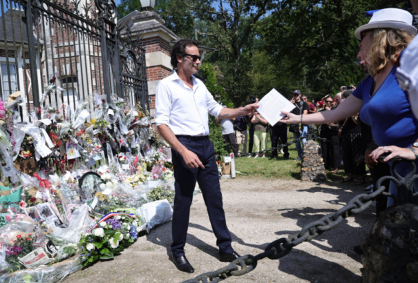 Szűk családi körben vettek búcsút Alain Delontól