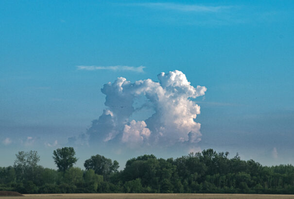 Pénteken még harmadfokú hőségriadó lesz