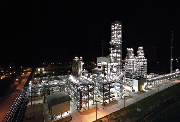 Az ukrán olajstop miatt a sajtóban már a Slovnaft államosítását emlegetik. Tényleg megoldás lenne ez Szlovákia számára?