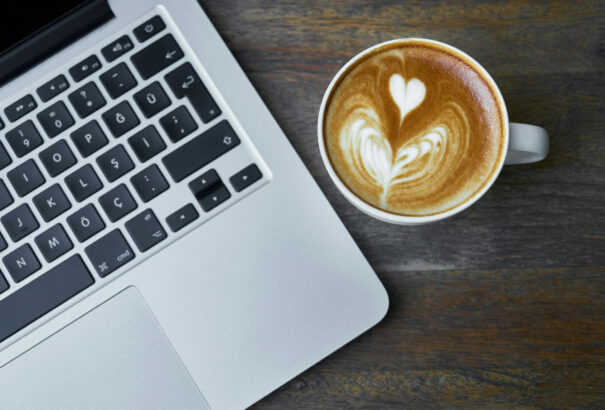 Hírek egy csokorban a politika kedvelőinek