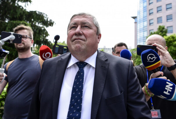 Szabadon engedik Dušan Kováčik volt speciális ügyészt
