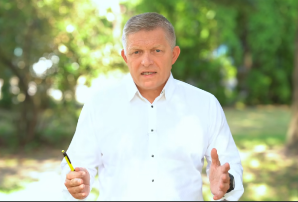 Fico: A felbérelt ellenzék azért kiabál, mert a „kulturális csodabogarak” el lesznek szakítva az állami költségvetés bőkezű forrásaitól