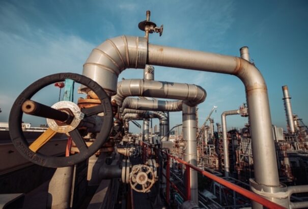 Nézőpont Intézet: A magyarok többsége felháborítónak tartja az ukrán olajszankciókat