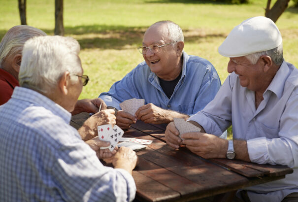 Pár napunk van még a szülői nyugdíj letiltására vagy átirányítására. Kire vonatkozik mindez?