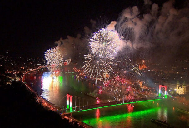 Élő közvetítések augusztus 20-án a közmédiában – a képernyők előtt is együtt ünnepelhet az ország