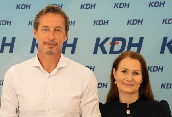 Szakad a KDH? A progresszívokhoz húzó Holečková megkerülte saját pártját