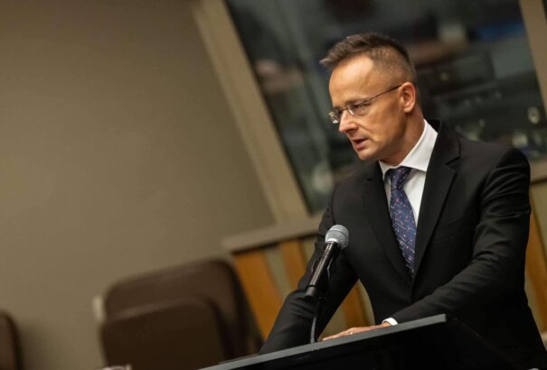 Szijjártó Péter: a nemzetközi politikának vissza kell térnie a kölcsönös tisztelet talajára