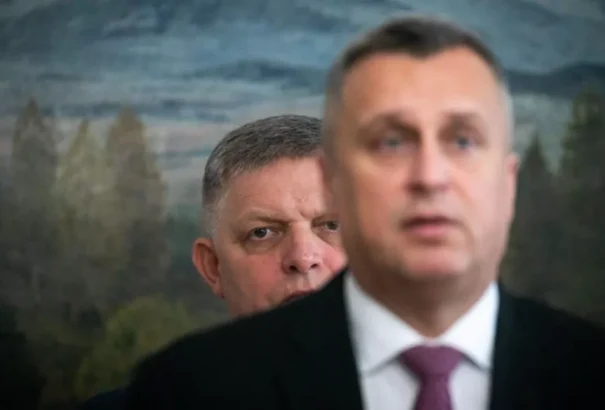 Danko: Az SNS nem kívánja felmondani a koalíciós szerződést