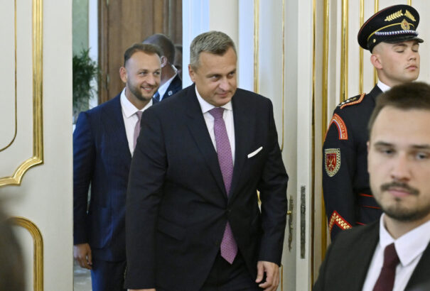 Kormányválság nem lesz, Danko meghátrált – de hátrálni kényszerülhet a HLAS is