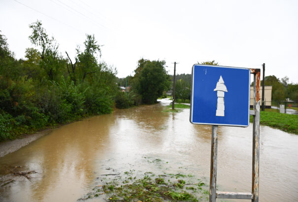 Négy kontinensen okoz kaotikus áradásokat a rekordmennyiségű csapadék