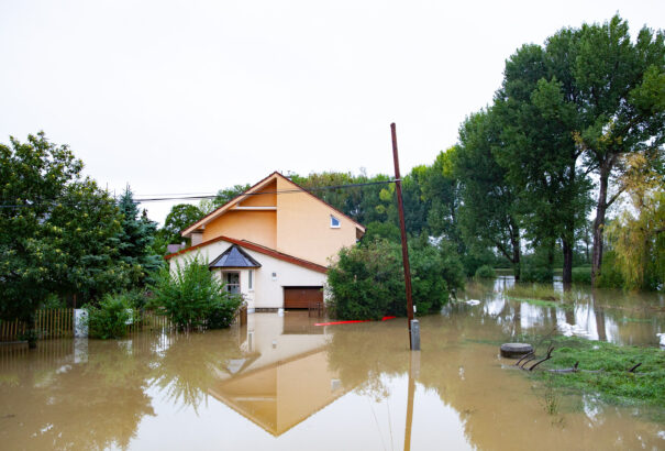 Stabilizálódik a vízhelyzet Dévényújfalunál, de a Duna továbbra sem apad