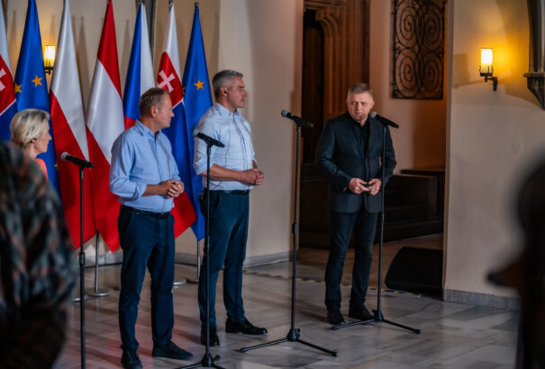 A kormányfő közölte, egymilliárd euró jut Szlovákiának a 10 milliárdos uniós forrásból