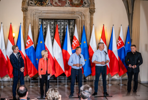 Fico Lengyelországban: Tízmilliárd euróval segíti az unió az árvíz utáni károk felszámolását