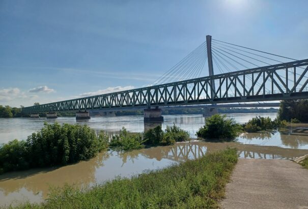 Helyzetkép a dunai árhullámról Komáromnál – a délutáni órákban