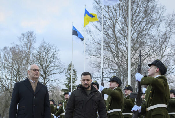 Észt elnök: Lépjük át az összes vörös vonalat. A béketárgyalásokat nem engedhetjük meg magunknak