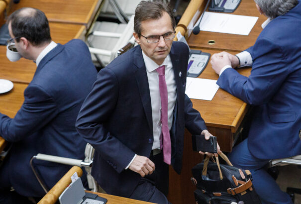 Morzsolódik szét Matovič mozgalma, kap egy mandátumot a parlamenten kívüli Demokrati