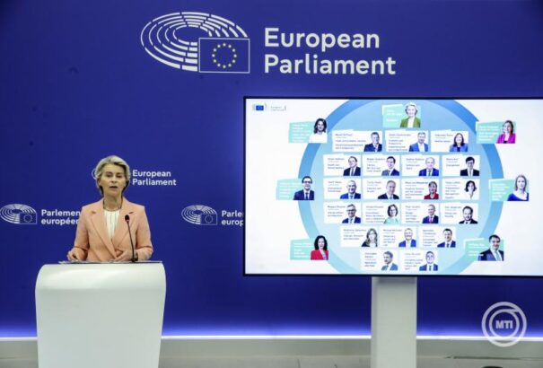 Egészségügyért és állatjólétért felelős uniós biztosnak ajánlotta Várhelyi Olivért Ursula von der Leyen