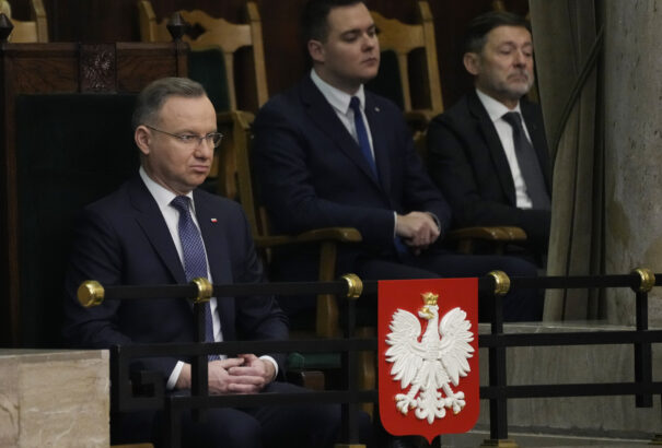 Duda: Brüsszel a lengyel jogállamiság helyreállításáról beszél, miközben a kormány jogot sért