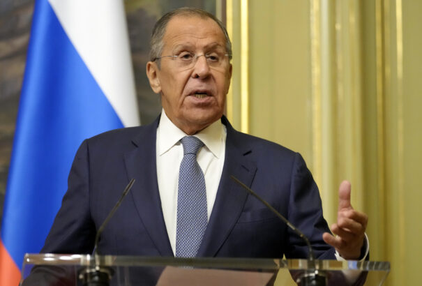 Lavrov: Putyin csak viccelt, amikor azt mondta, hogy Moszkva Harrist támogatja