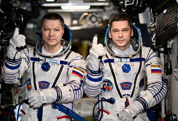Két orosz űrhajós megdöntötte a folyamatos űrben tartózkodás világrekordját