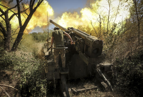 Kellemetlen meglepetés érte az ukránokat: idő előtt felrobbantak a csehektől kapott lőszerek