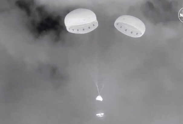 Visszatért a Boeing űrkapszulája a Földre, de a legénységét nem tudta magával hozni