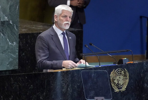 A cseh államfő szerint Ukrajnának el kell fogadnia, hogy területének egy része átmenetileg orosz ellenőrzés alatt maradhat