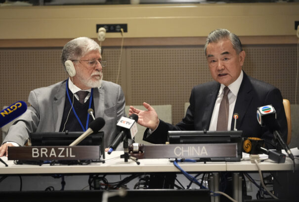 Svájc támogatja a kínai–brazil béketervet, Ukrajna csalódott