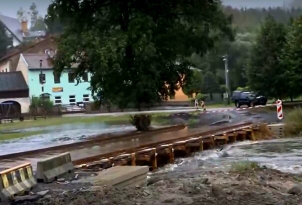 Csehországban az esőzések miatt több településen evakuálták a lakosságot
