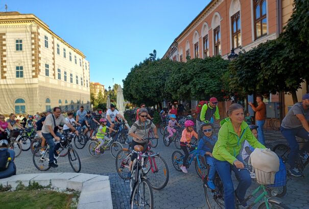 Komáromban az Európai Mobilitás Hete alkalmából nagyszerű biciklis felvonulást szerveztek – Képekkel