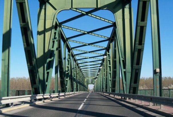 A Duna áradása miatt lezárták a Medve-Vámosszabadi határátkelőt