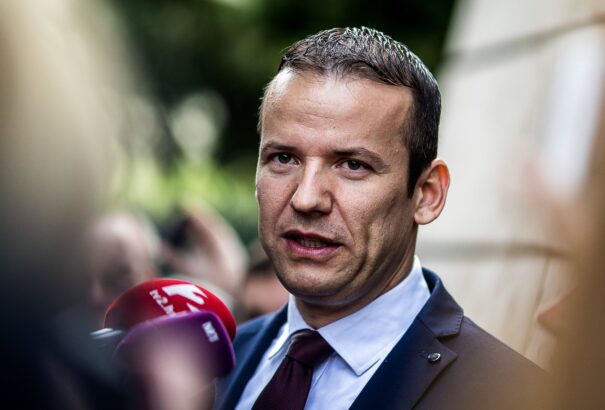 Újraválasztották a Mi Hazánk elnökévé Toroczkai Lászlót