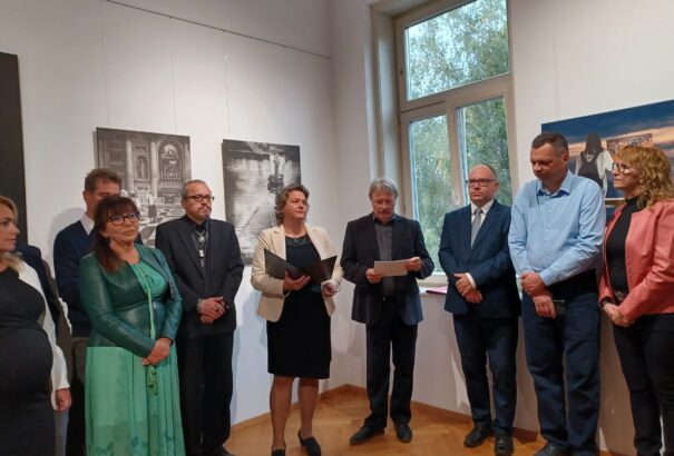 Fókuszban a 65 év: a komáromi HELIOS fotóklub  jubileumi kiállításán jártunk