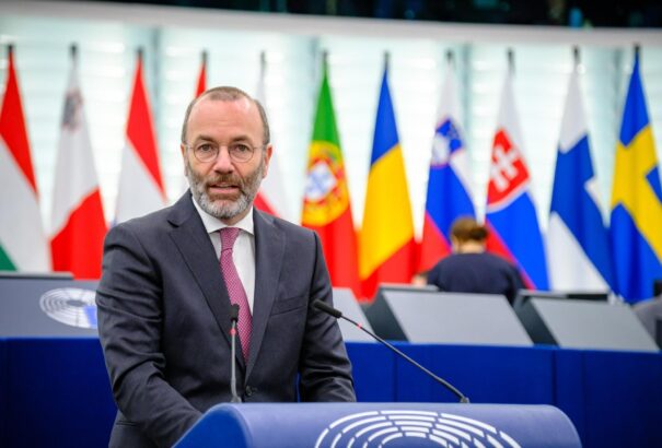 Manfred Weber után nyomoznak az EU főügyészei csalás és korrupció ügyében