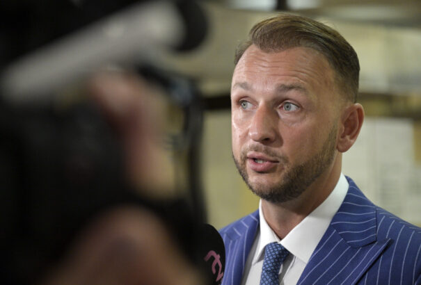 A HLAS még tárgyalni sem hajlandó Kotlár pandémia jelentéséről