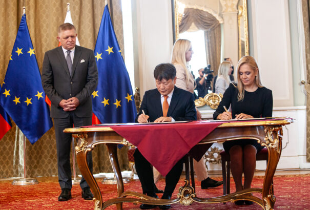 A dél-koreai Hyundai Mobis 170 millió eurót fektet be Nyitranovákon